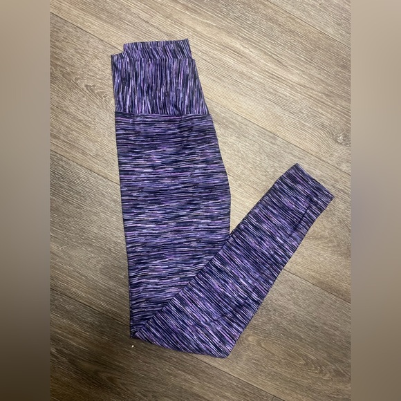 No Boundaries Juniors' Sueded Crossover Ankle Leggings - Picture 2 of 8